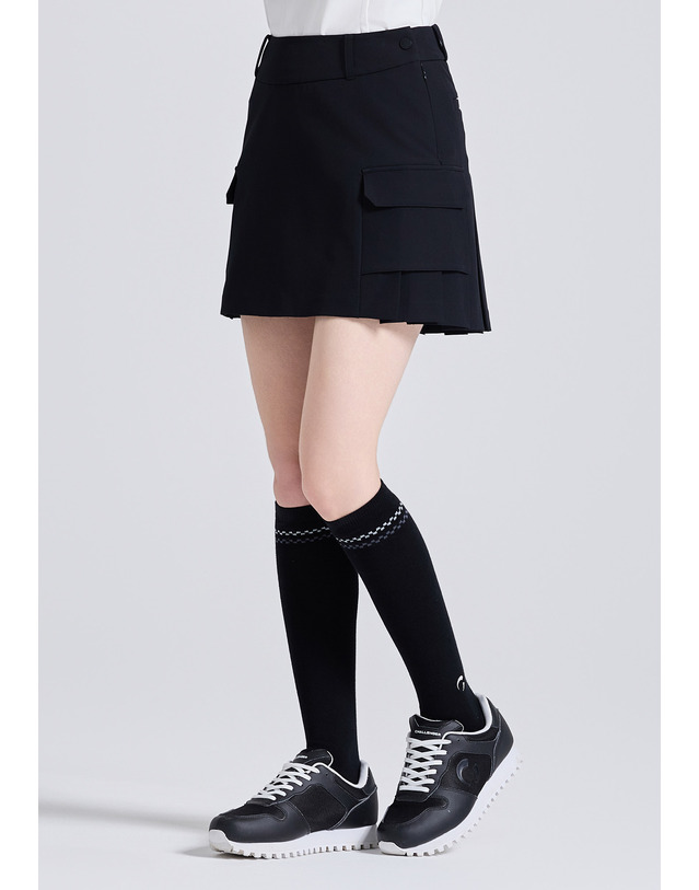 챌린저 여성 포켓 디테일 플리츠 큐롯 스커트 블랙 착용컷