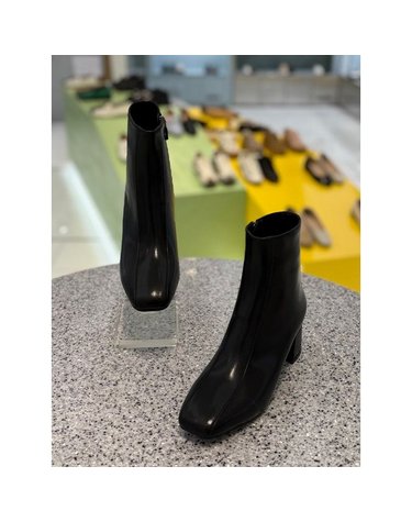 [갤러리아] 세라 여성 스퀘어 토 천연가죽 앵클부츠 S20A472 2컬러 6CM