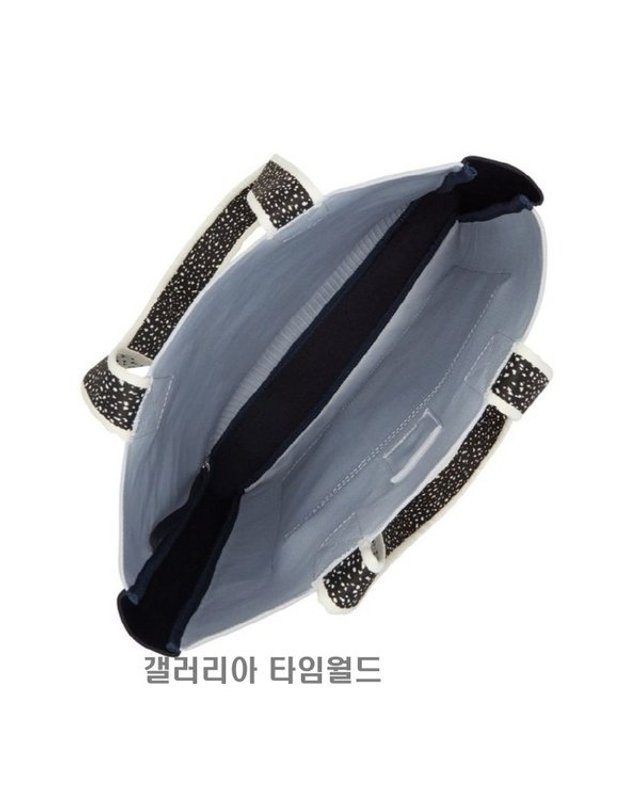 키플링 [갤러리아] 키플링 X KEIKO 토트백 아다오 케이코 플레이드 BL KLCBT30 KPBL 착용컷