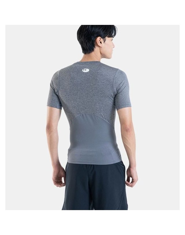 언더아머 [갤러리아] [언더아머] 남성 HeatGear 컴프레션 기능성 이너웨어 반팔 1361518 착용컷