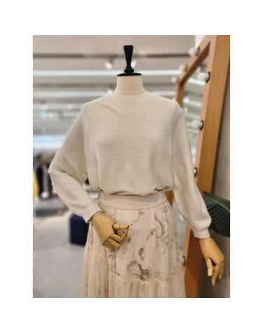 [갤러리아] [22S/S]퍼프소매텍스쳐라운드니트RQBKPO99A