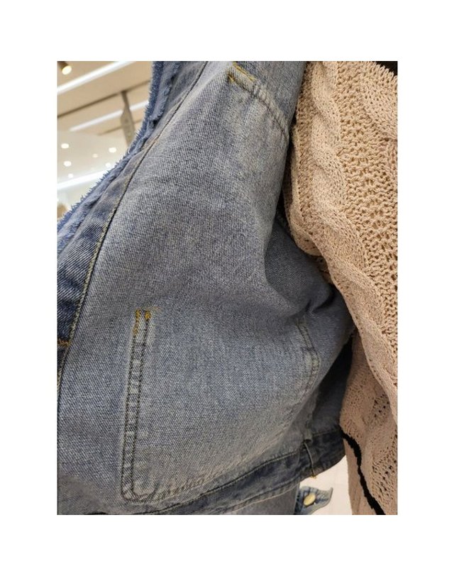 리안뉴욕 [갤러리아] F/W 노카라테슬포인트데님재킷 RQ22IDJK010 착용컷
