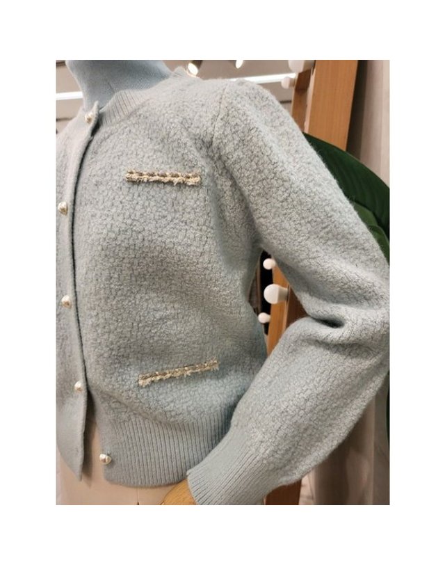 리안뉴욕 [갤러리아] F/W 진주단추포인트가디건 RRAKCD010 착용컷