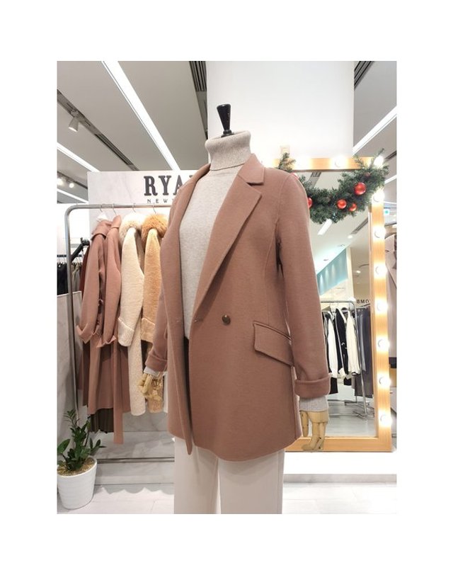 리안뉴욕 [갤러리아] F/W 사선포켓핸드메이드자켓 ROJWJK03A 착용컷
