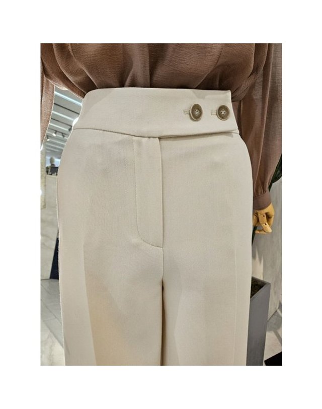 리안뉴욕 [갤러리아] F/W 투단추포인트옆밴딩와이드팬츠RRJWPT01B 착용컷
