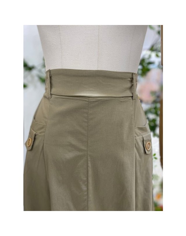 레코브 [갤러리아] [레코브]뒷밴드A라인 스커트(LC31F6SK514X) 착용컷