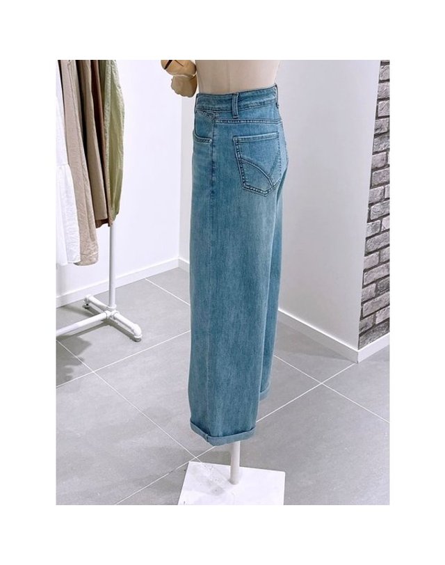 레코브 [갤러리아] [레코브]롤업 8부 세미배기 데님팬츠(LC31F8DP543X) 착용컷