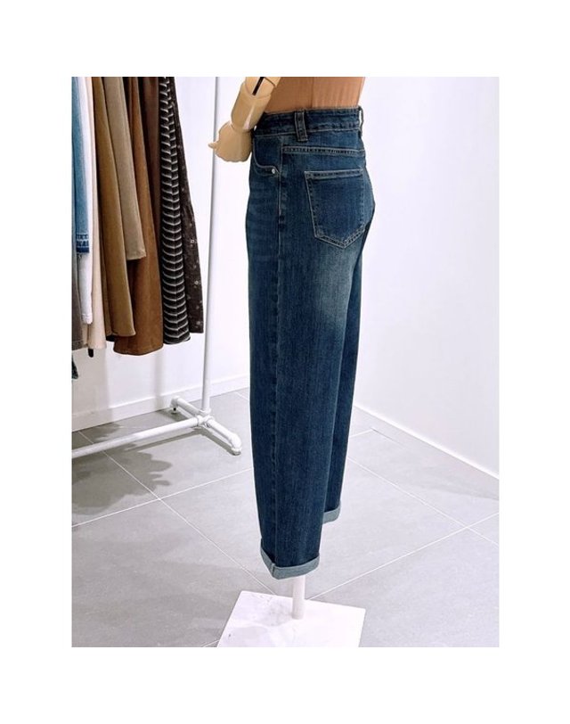 레코브 [갤러리아] [레코브]롤업 9부 데님팬츠(LC31FYDP566X) 착용컷