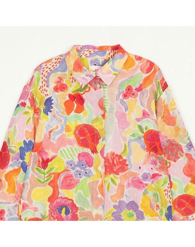 오일리 [갤러리아] (26S/S)오일릴리 브리스티패턴 린넨 블라우스(OWISABL015-002) 착용컷