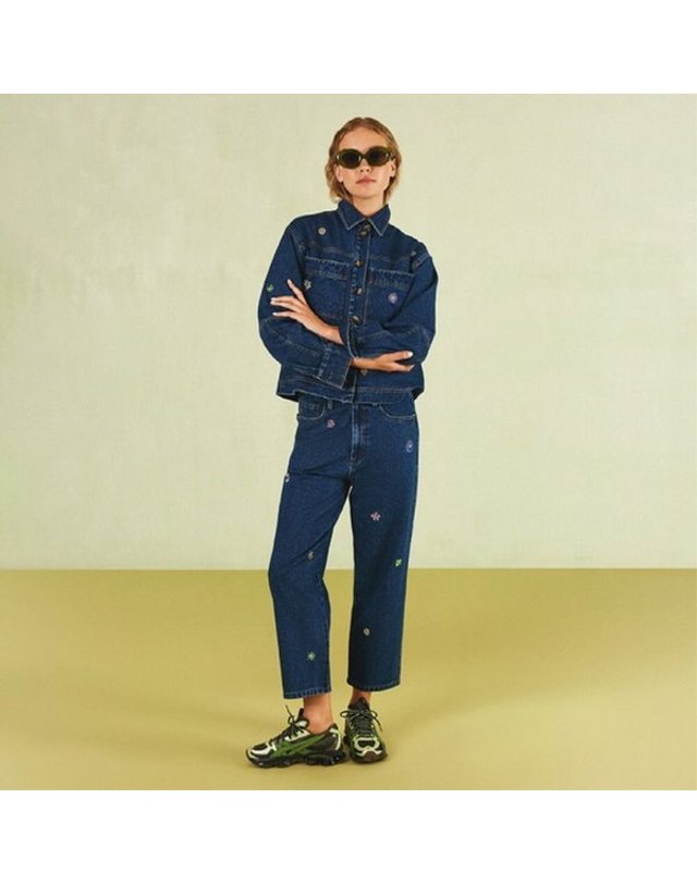 오일리 [갤러리아] (25S/S)오일릴리 자수포인트 데님팬츠(OWHSAPT007) 착용컷