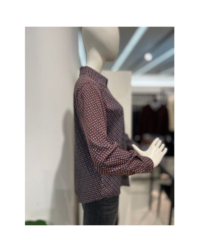 안지크 [갤러리아] 안지크(25F/W)셔츠 패턴블라우스 간절기셔츠 폴리셔츠(AJ3BL6140) 착용컷