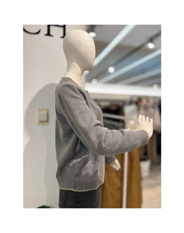 안지크 [갤러리아] 안지크갤러리아백화점(25F/W)니트가디건 짧은가디건 겨울니트가디건(AJ4KC5150) 착용컷