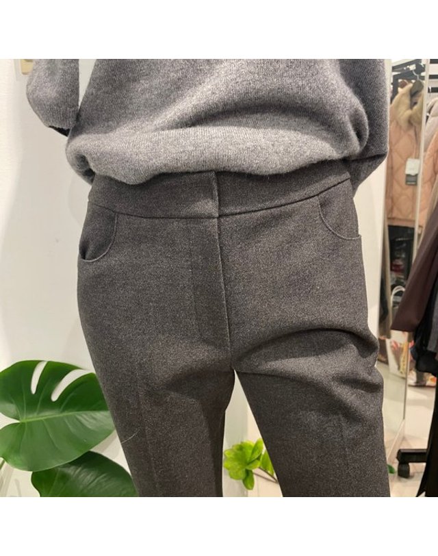 안지크 [갤러리아] 안지크(25F/W)정장바지 기모바지(AJ4SL6210) 착용컷