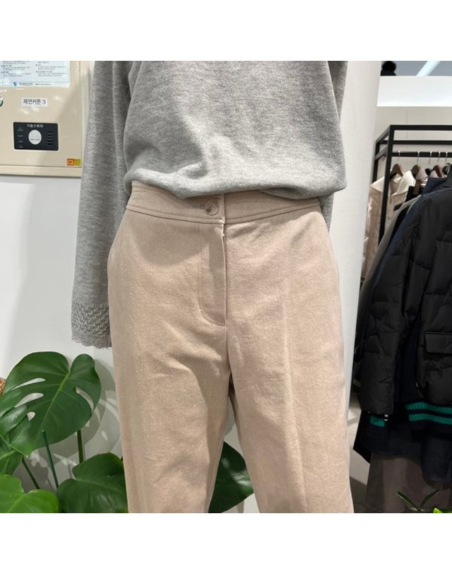 안지크 [갤러리아] 안지크(26S/S)면바지 캐쥬얼면바지 배기스타일면바지 바지(AK1SL5320) 착용컷
