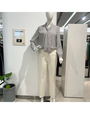 [갤러리아] 안지크(24S/S)프린트 블라우스 리본블라우스 (AI1BL1100)