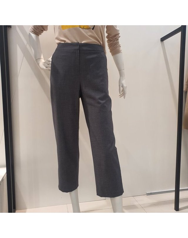 안지크 [갤러리아] 마감70%(안지크 22S/S) 신축성좋은 뒷밴드 일자팬츠 (AG1SL5150) 착용컷