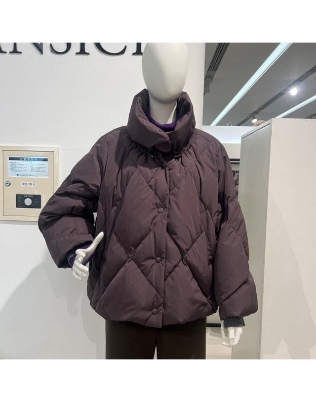 안지크 [갤러리아] 안지크23F/W구스패딩 한겨울따스한보드라운패딩 방방한패딩(AH4DW1130) 착용컷