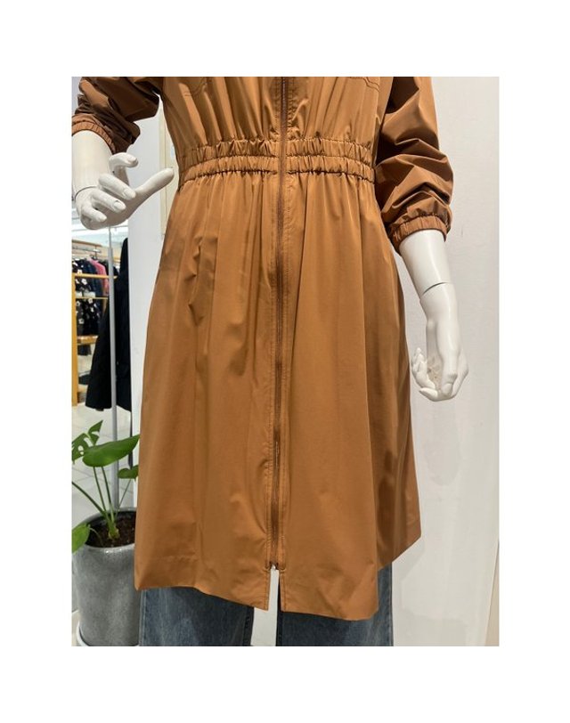 안지크 [갤러리아] 갤러리아백화점(안지크24S/S)60%바바리 캐쥬얼트렌치 반후드바바리(AI1BR1120) 착용컷