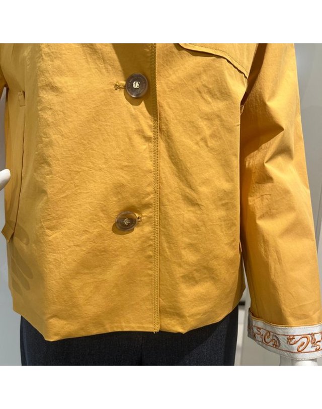안지크 [갤러리아] 갤러리아백화점(안지크24S/S)60% 봄쟈켓 바바리 캐쥬얼트렌치(AI1BR1110) 착용컷