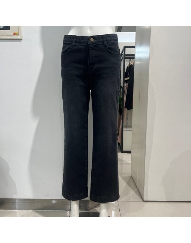 안지크 [갤러리아] 갤러리백화점기모데님팬츠 기모청바지(AH4DL5120) 착용컷