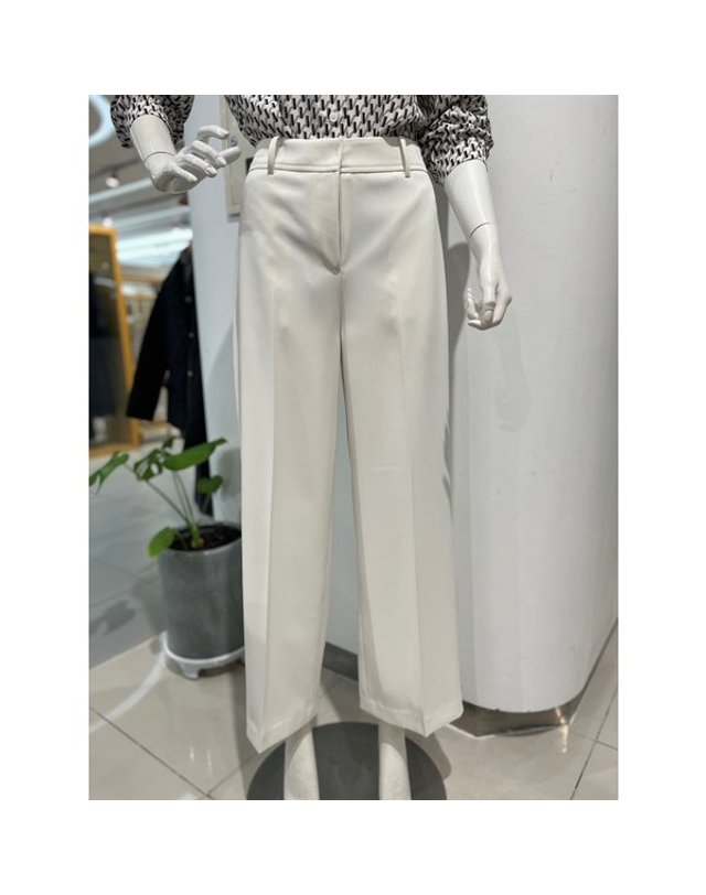 안지크 [갤러리아] 안지크(24S/S) 세미배기 오피스룩바지 정장바지 (AI1SL5130) 착용컷