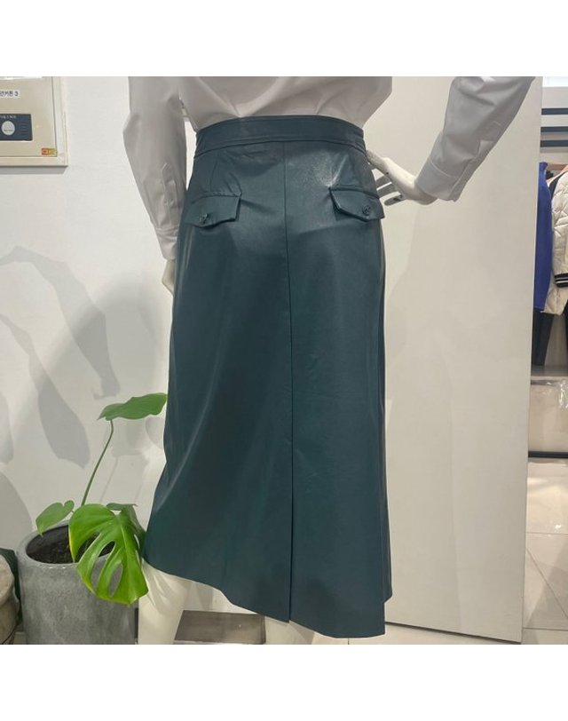 안지크 [갤러리아] 갤러리아백화점(안지크25S/S)페이크롱치마 인조가죽스커트 롱스커트(AJ1SK5100) 착용컷