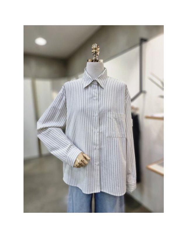 에비에프지 [갤러리아] ABFZ[2컬러] 기본카라 스트라이프 면 셔츠(ABZ5HB39) 착용컷
