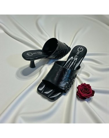 [갤러리아] 고세 데일리 여성 스퀘어토 위빙 디테일 소가죽 슬리퍼 OZS6S035 블랙 5.5cm