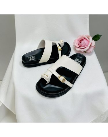 [갤러리아] 고세 데일리 여성 모던 골드 버클 쪼리 컴포트 슬리퍼 GZS6S033 아이보리 2.5cm