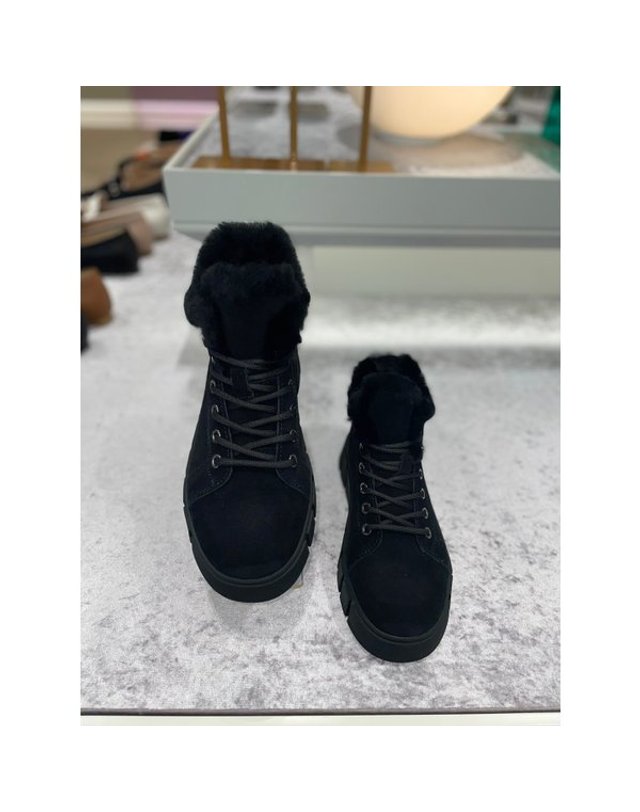고세제화 [갤러리아] 고세 데일리 여성 양털 스니커즈 GZP3F051BK 블랙 3.5cm 착용컷