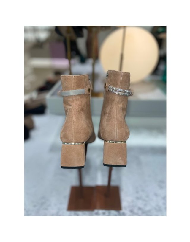 고세제화 [갤러리아] 고세 데일리 여성 탈부착피끈장식 라운드 앵클부츠 GKA3F052BE 베이지 5cm 착용컷