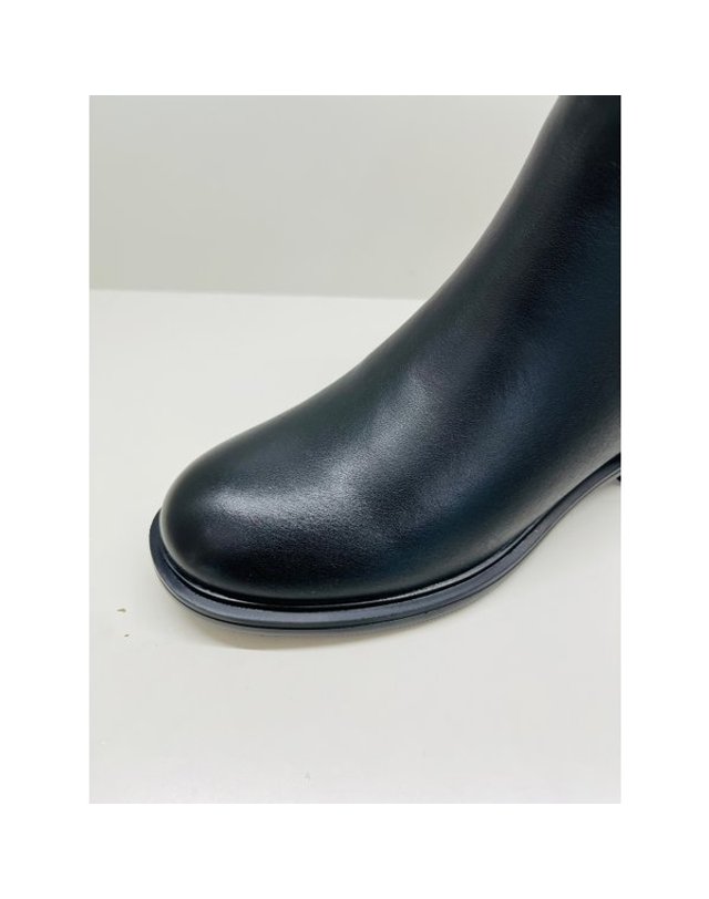 고세제화 [갤러리아] 고세 데일리 여성 베이직 경량 스판부츠 GZA4F022 블랙 4cm 착용컷