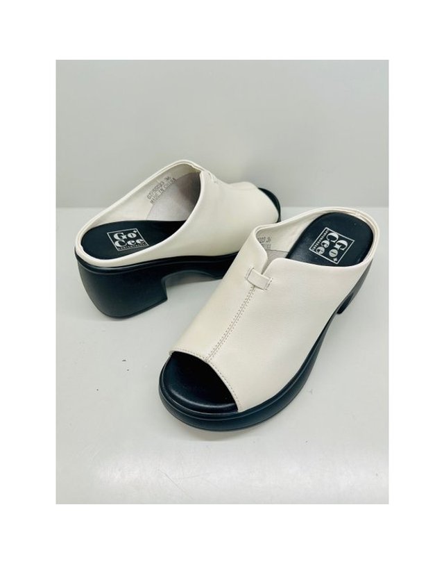 고세제화 [갤러리아] 고세 데일리 여성 경량 가보시 통굽 슬리퍼 뮬 GZS5S023 아이보리 6cm 착용컷