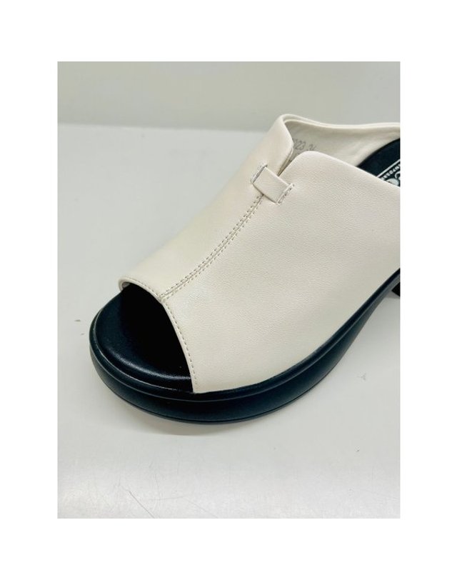 고세제화 [갤러리아] 고세 데일리 여성 경량 가보시 통굽 슬리퍼 뮬 GZS5S023 아이보리 6cm 착용컷