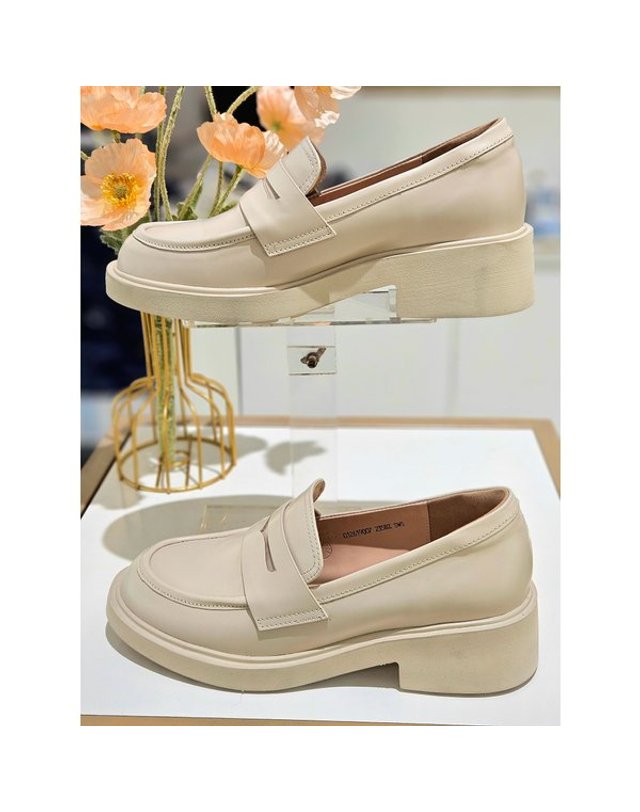 미소페 [갤러리아] 미소페 여성 청키 베이직 페니로퍼 012619007B 2color 4.5cm 착용컷