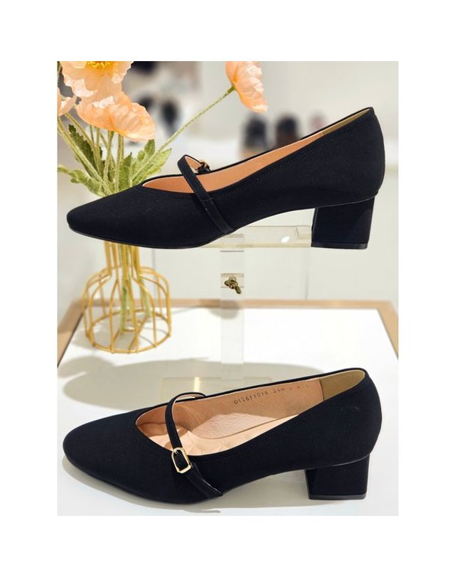 미소페 [갤러리아] 미소페 여성 골드포인트 메리제인 펌프스 012611016 1color 4cm 착용컷