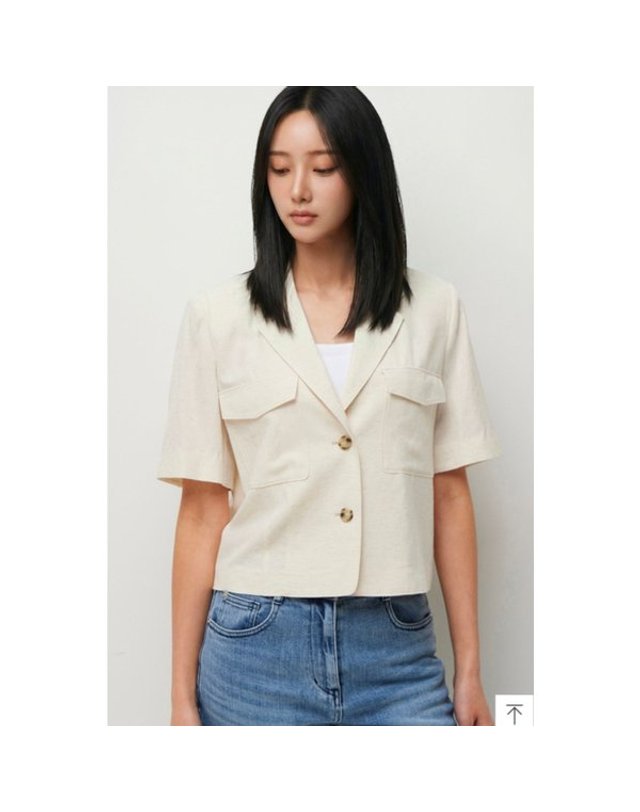 시슬리 [갤러리아] 시슬리 [26여름] 앞 포켓 크롭 자켓 SAJK84631 착용컷