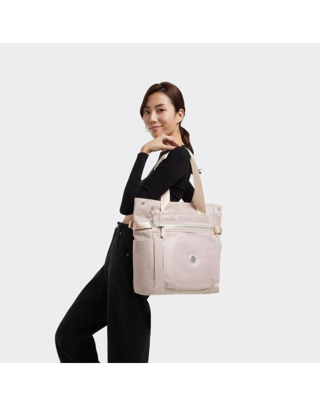 키플링 [갤러리아] 키플링 토트백 데일리백 파이자 KMABT18 PK/MX 착용컷