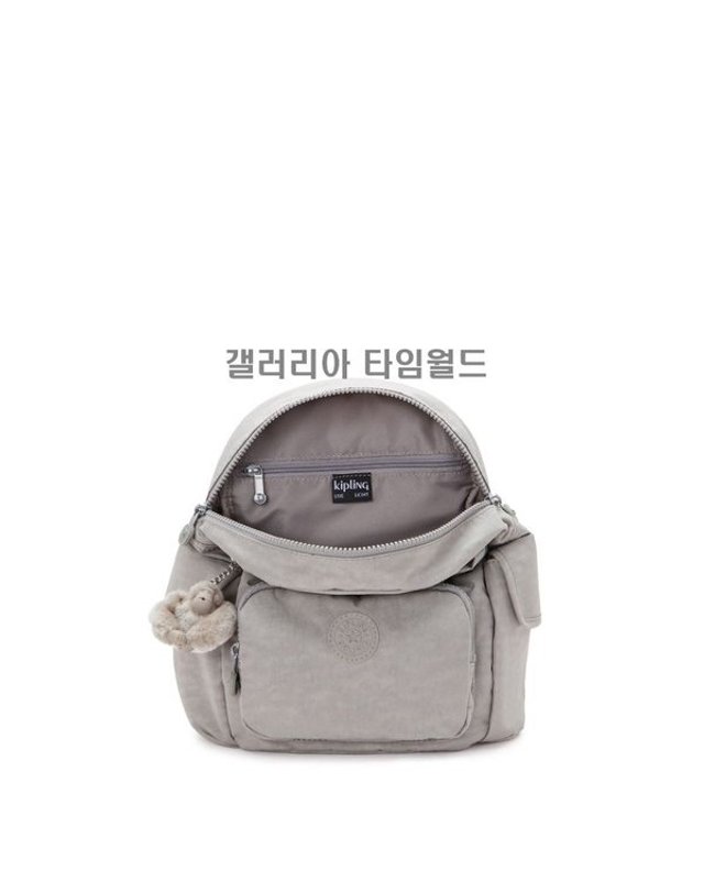 키플링 [갤러리아] 키플링 9리터 미니 백팩 세련 그레이 시티팩미니 KPABA01 GRGR 착용컷