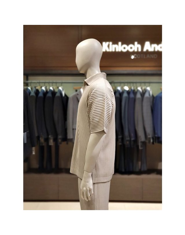 킨록 [갤러리아] 킨록 S/S 세미오버핏 플리츠 반팔 셔츠 베이지 (THI33) 착용컷