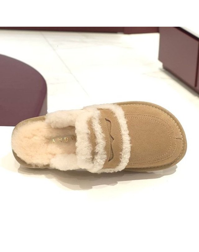 탠디 [갤러리아] 탠디 여성 리얼양모 슬리퍼 (3CM) G25446 BEIGE 착용컷