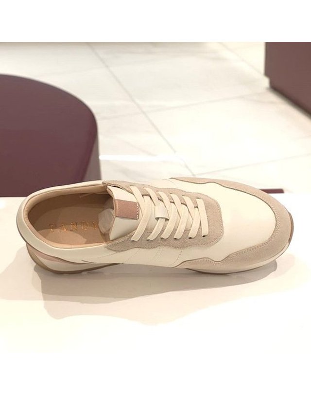 탠디 [갤러리아] 탠디 여성 스니커즈 (4CM) J1581V IVORY 착용컷