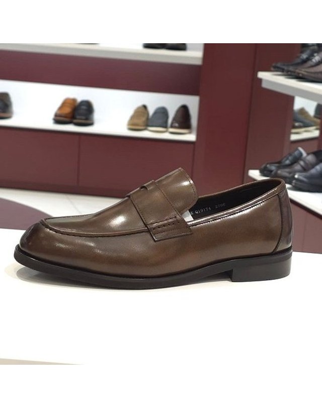 탠디 [갤러리아] 탠디 남성 페니로퍼 (3CM) Q19174 BROWN 착용컷