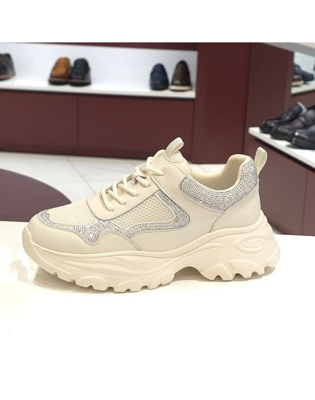 탠디 [갤러리아] 탠디 여성 키높이 스니커즈 (5CM) G26022 WHITE 착용컷