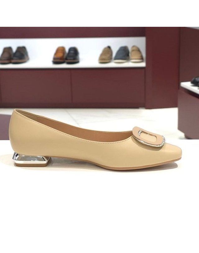 탠디 [갤러리아] 탠디 여성 플랫 (2CM) G26035 BEIGE 착용컷