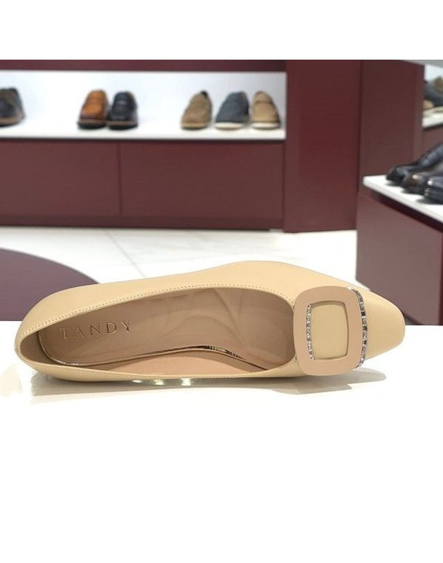 탠디 [갤러리아] 탠디 여성 플랫 (2CM) G26035 BEIGE 착용컷