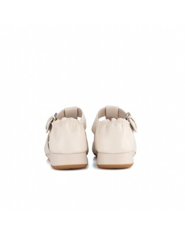 탠디 [갤러리아] 여성 글레디에이터 샌들 (굽 2.5CM) G26007_IVORY 착용컷