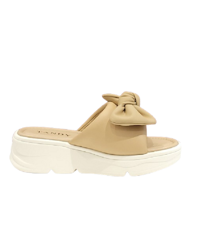 탠디 [갤러리아] 탠디 여성 키높이 슬리퍼 (6CM) G25038 BEIGE 착용컷