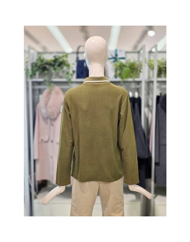 크로커다일 [갤러리아] 크로커다일레이디 배색 하프 폴라 티셔츠 CLEWTS206 착용컷