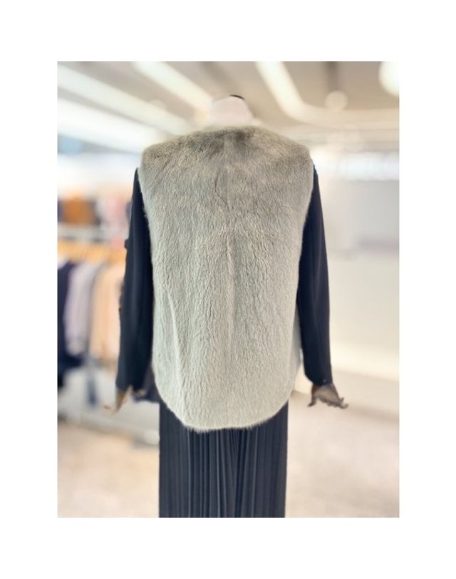 베스띠벨리 [갤러리아] [21F/W]천연밍크풀스킨 지퍼 베스트 (BDVEY8722)BDV8722 착용컷